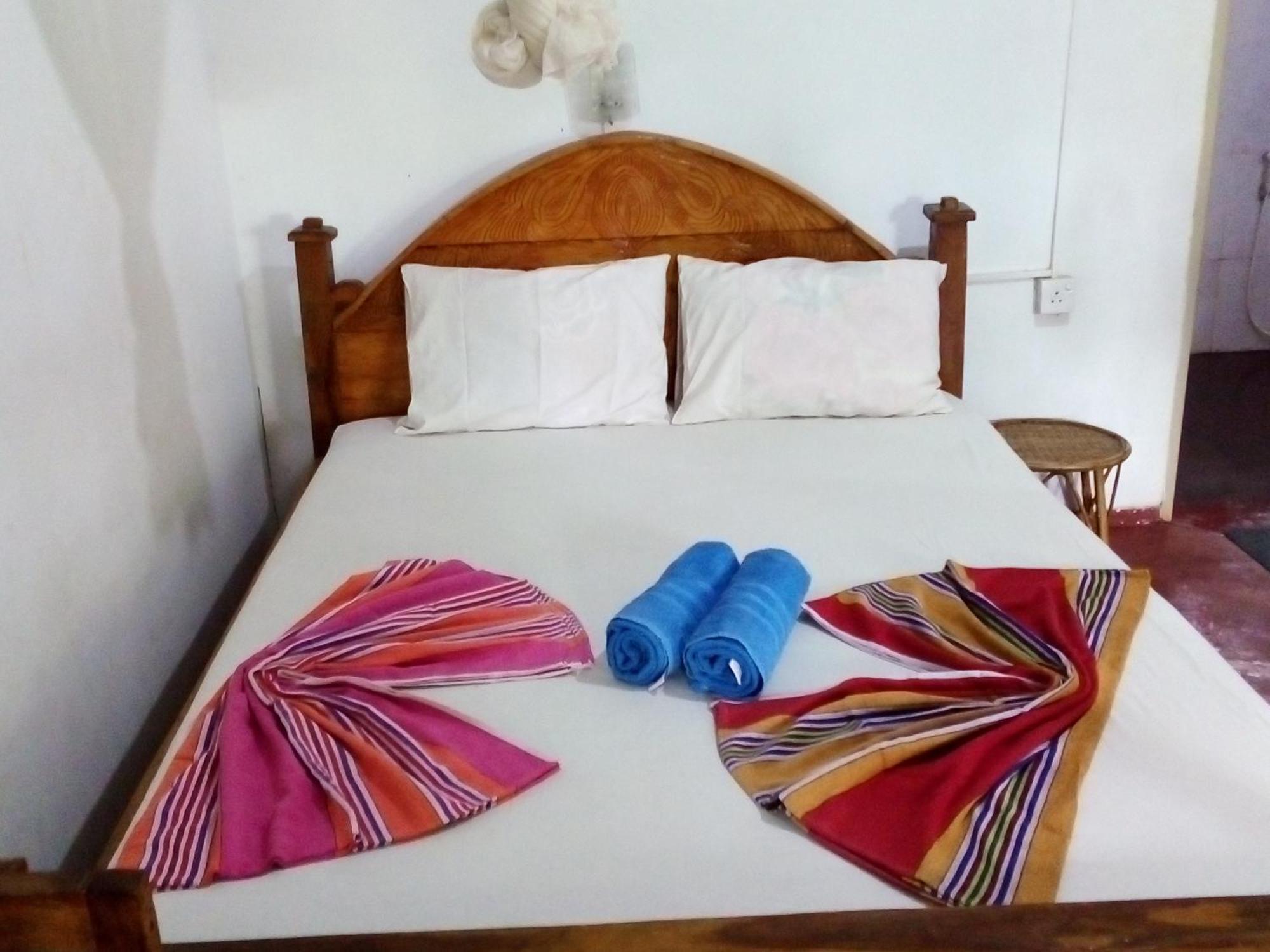 Bandula Home Stay Sigiriya Ngoại thất bức ảnh